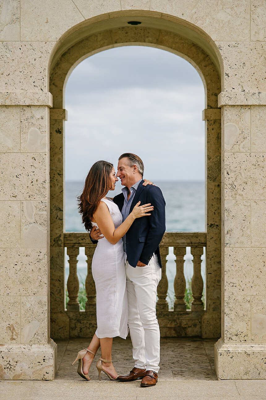 Engagement shoot in Palm Beach Worth Ave. Engaged couple portraits